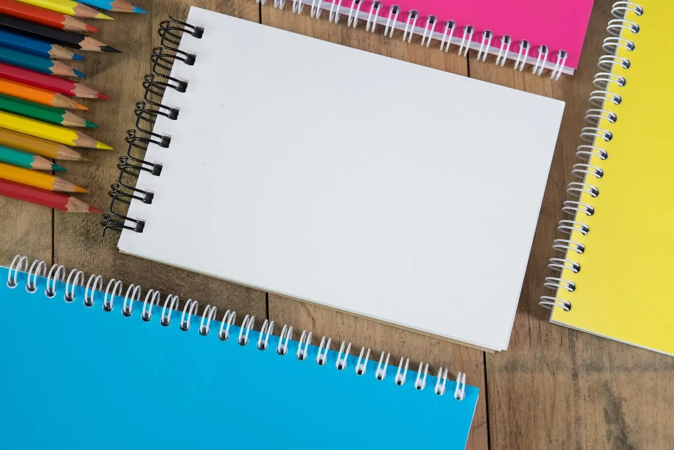 Демонстрация цветного шаблона документа айдентики